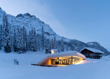 Appropriate_Bistro Bergsteiger by Plasma Studio