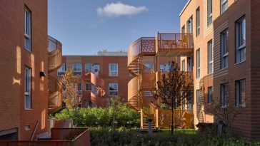 Les Habitations Saint-Michel Nord by Saia Barbarese Topouzanov Architectes