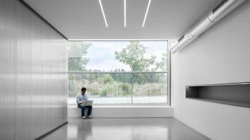 Take a Tour of This Minimalist Office designed by éOp – architecture and design