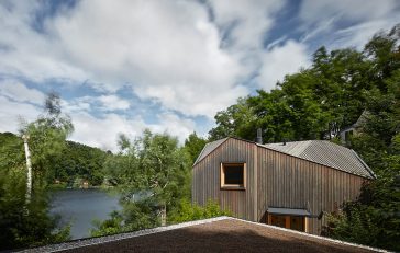 Take a Tour of This Stunning Cottage Inspired by a Ship Cabin designed by ProdesiDomesi