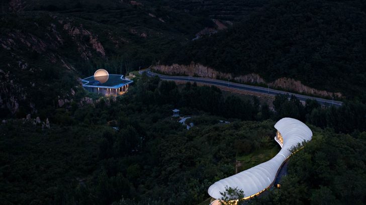 The Hometown Moon - Discover the Ti'an Ceremony Hall designed by SYN Architects