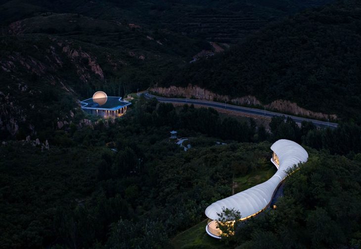The Hometown Moon - Discover the Ti'an Ceremony Hall designed by SYN Architects