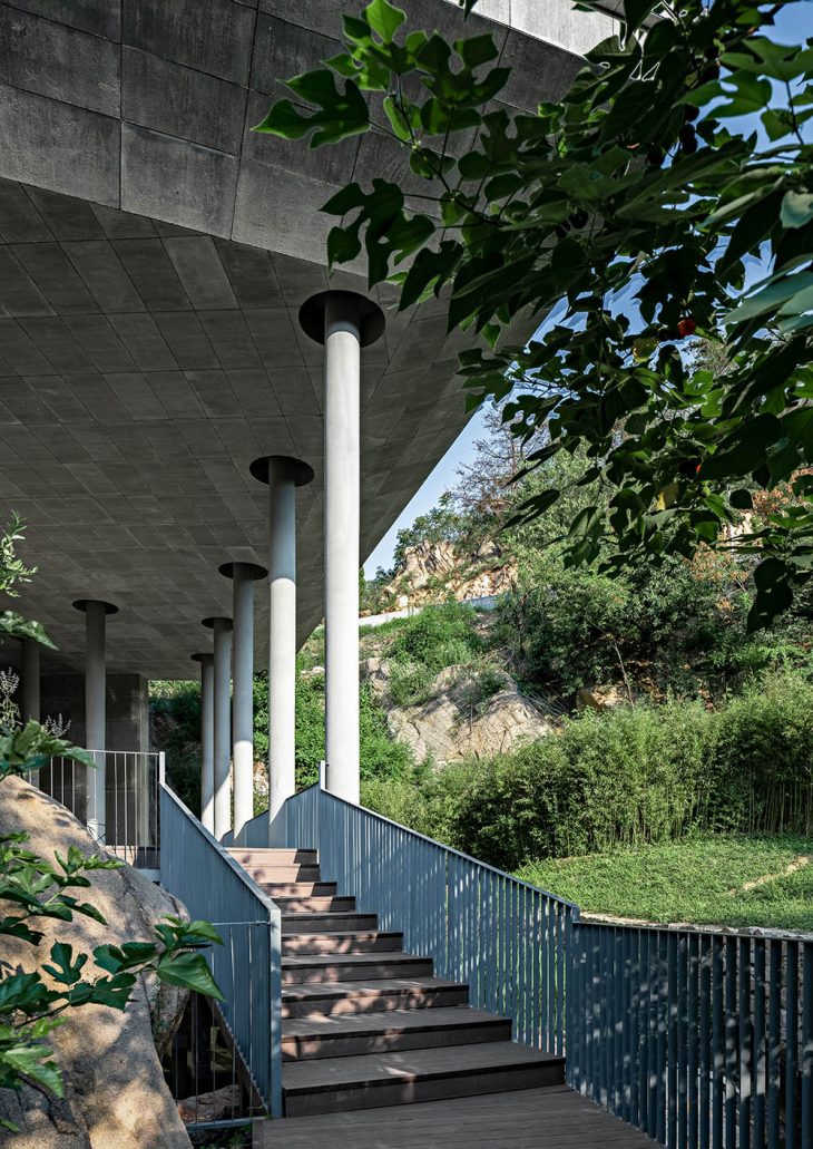 The Hometown Moon - Discover the Ti'an Ceremony Hall designed by SYN Architects