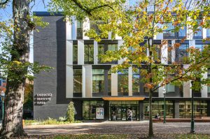 Discover the Fariborz Maseeh Hall designed by Hacker