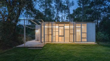 Gallery - A Small Retreat In The Woods designed by Tallerdarquitectura