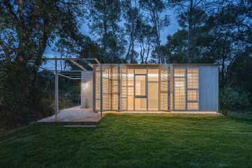 Gallery - A Small Retreat In The Woods designed by Tallerdarquitectura