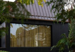 Take a Tour of the Queen Mary Residence designed by Atelier Barda architecture