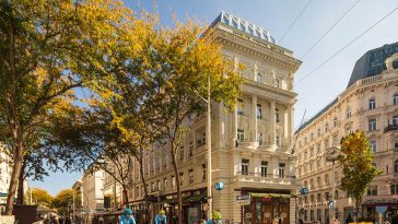 Discover The Hotel MOTTO designed by Arkan Zeytinoglu Architects