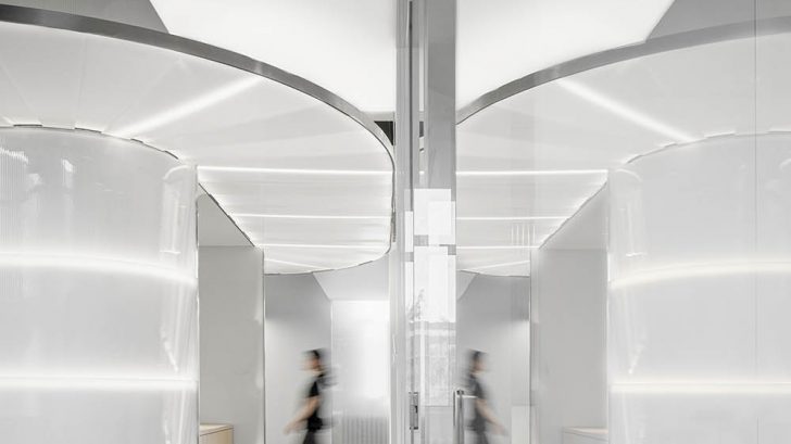 Discover Cyber White Garden designed by AtelierTree