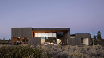 Take a Tour of the High Desert Residence designed by Hacker