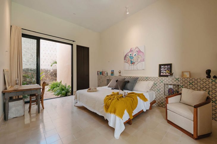 Take a Tour of Casa Huolpoch designed by Workshop architects