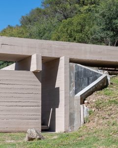 Casa en La montaña by Barrionuevo Villanueva Arquitectos