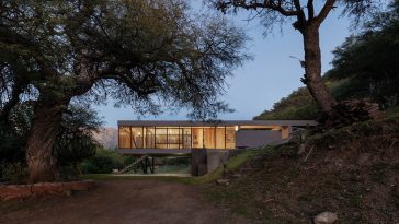 Casa en La montaña by Barrionuevo Villanueva Arquitectos
