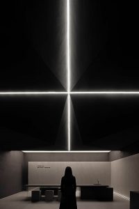 Chasing Light · Overland Headquarters & Showroom by AD Architecture