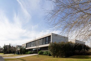 Take A Tour Of Golf House Designed By Arq. Mariano Fiorentini