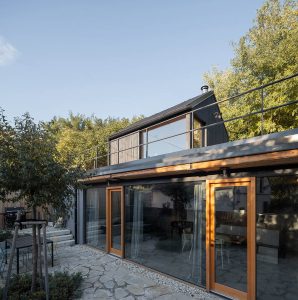 Weekend House in Bukovany by SENAA architekti