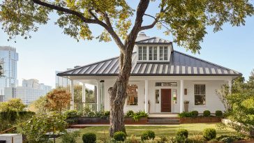 Historic Austin Home Reimagined by LaRue Architects
