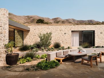 Modern Sustainability in Big Sur by Studio Schicketanz