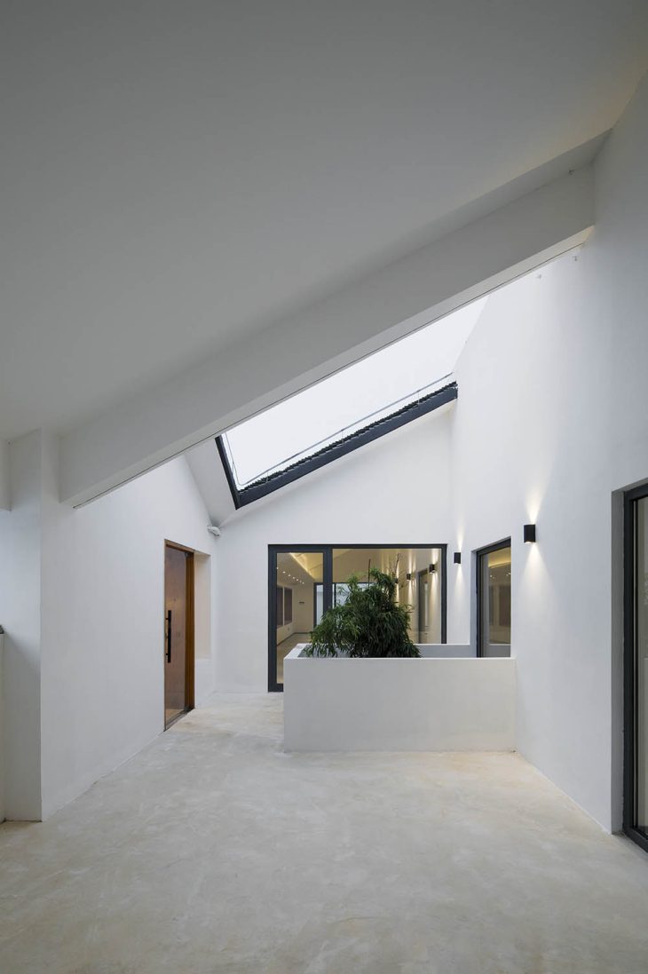 Jijiadun Village Conference Center by y.ad studio