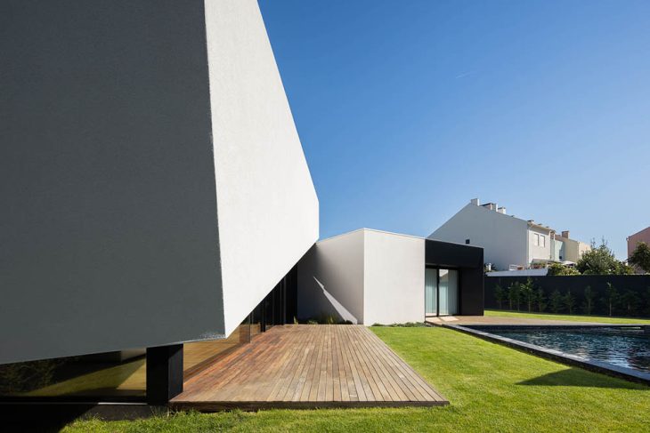 Take a Tour of TILT House designed by MUTANT Architecture & Design