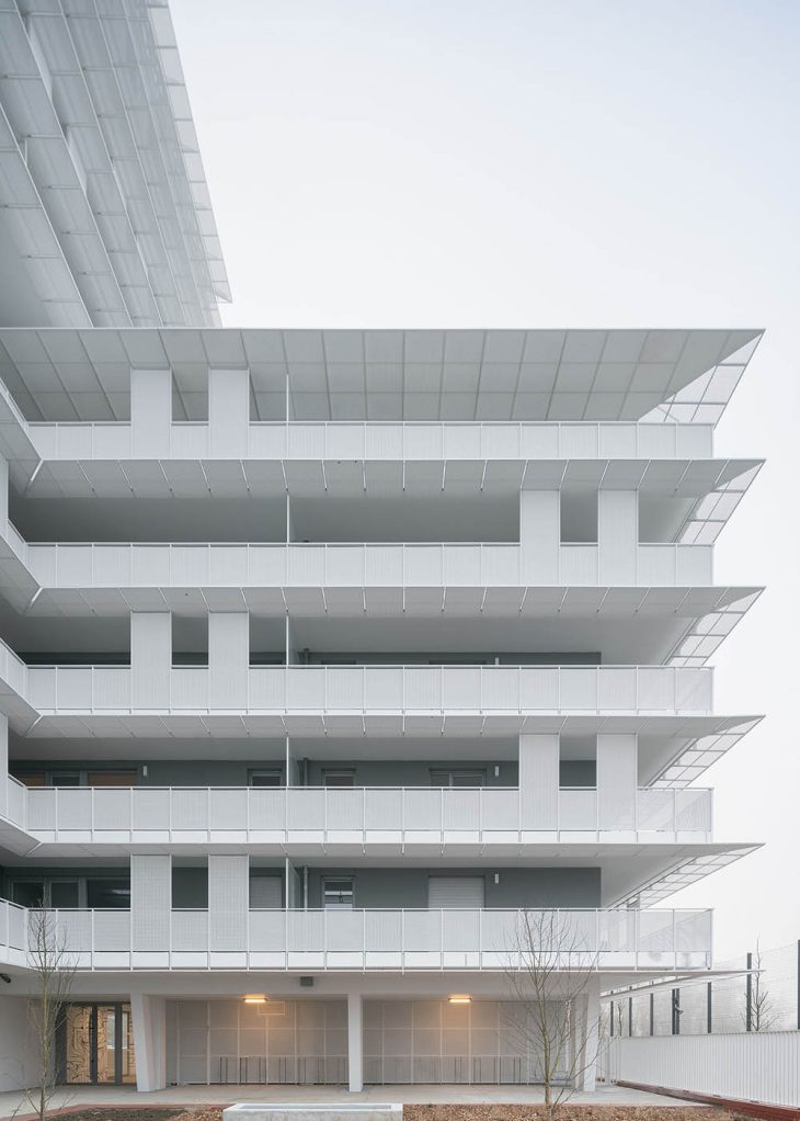 110 housing units in Toulouse by CoBe Architecture & Paysage