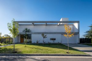 Take a Tour of Casa LV designed by Arq. Victoria del Rio / E+CO