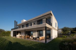 Take a Tour of Casa LV designed by Arq. Victoria del Rio / E+CO