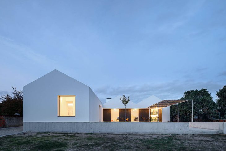 House in Sta Joana designed by NU.MA Architects