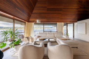 Take a Tour of Lake House designed by Siuk Studio