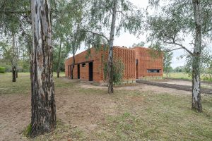 Casa Hache 01 designed by Studio Brava