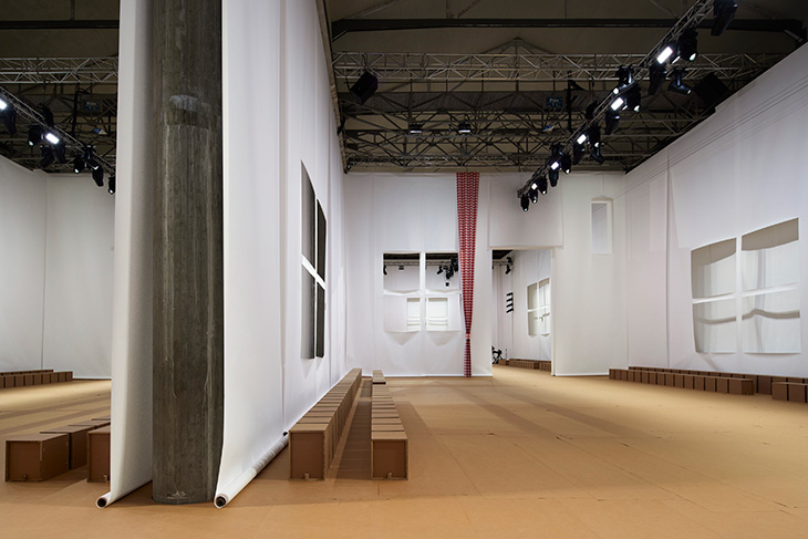 PRADA Showspace