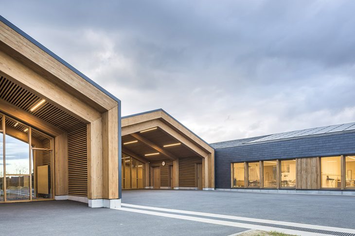 Hemaa Architectes design School of Heudebouville