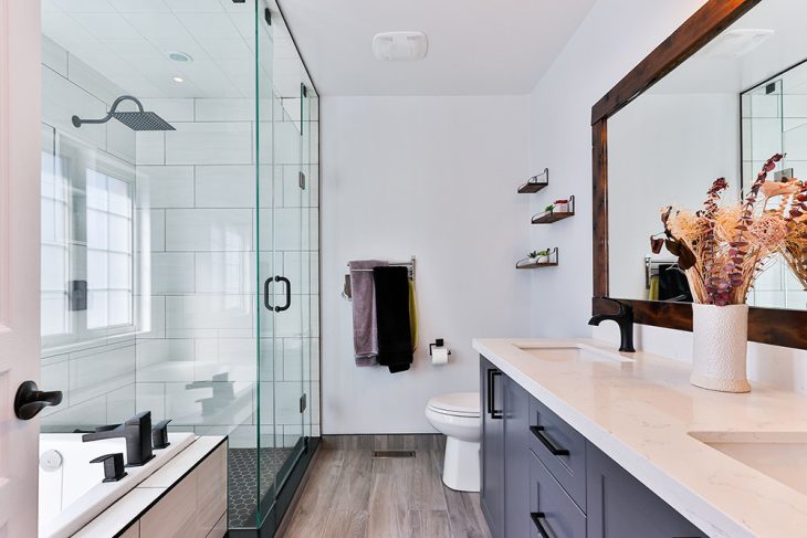 Top 6 Remodeling Tips For A Stylish And Functional Bathroom