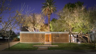 Las Marías House designed by Santiago Viale and Associates