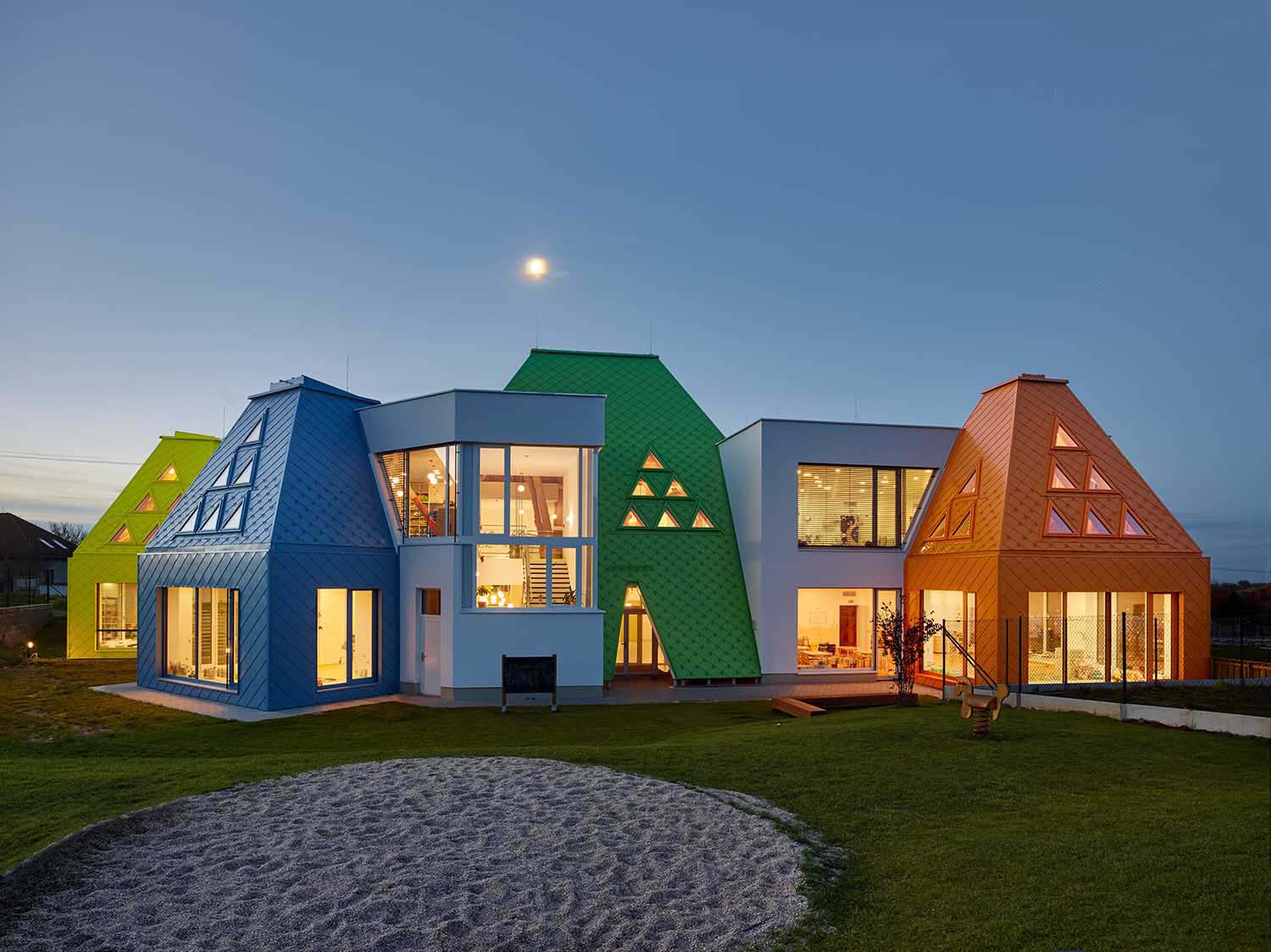 V?trník Kindergarten by Architektura