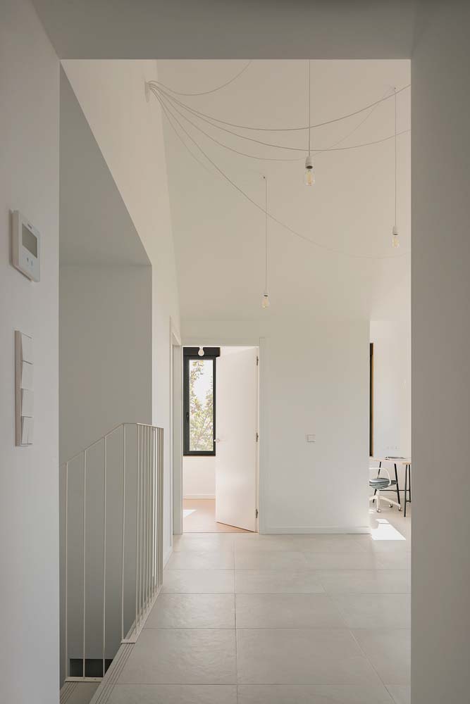 Casa dos Profesores by Arqxé arquitectura