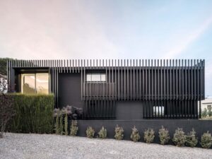 The Black House by MDAMMM & The Black House Studio