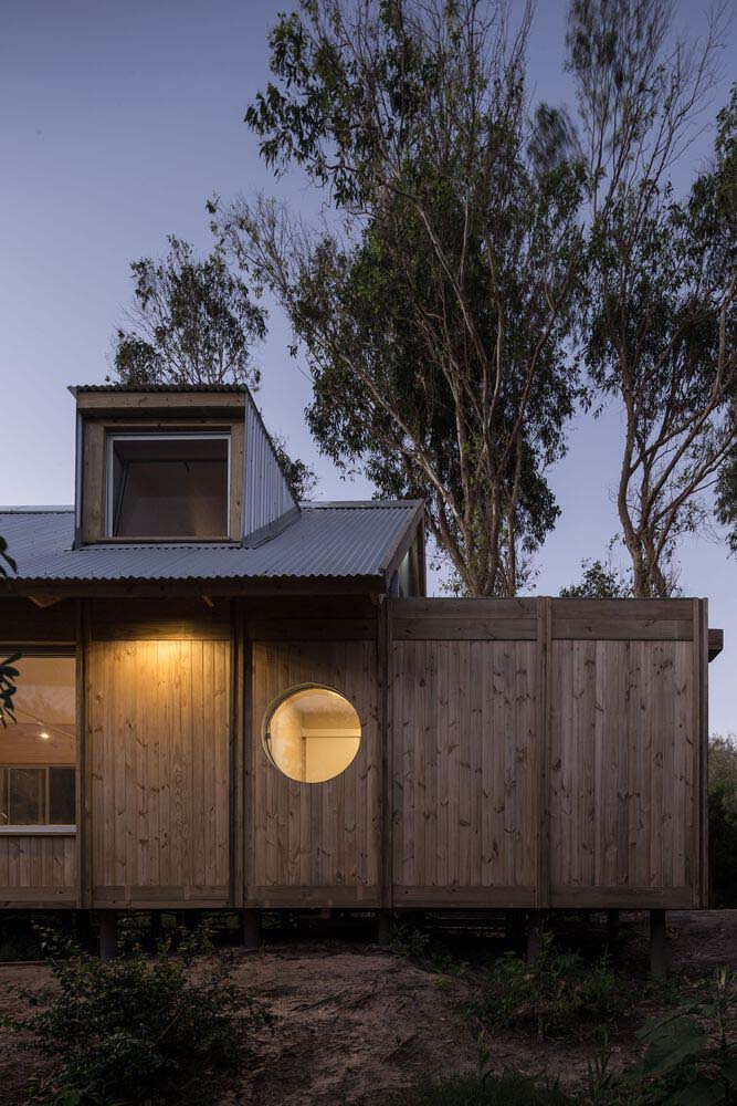 Punta Colorada III Shelter by TATÚ Arquitectura