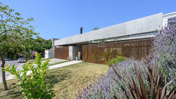 ARP Architects Shape A Modern Home in Argentina