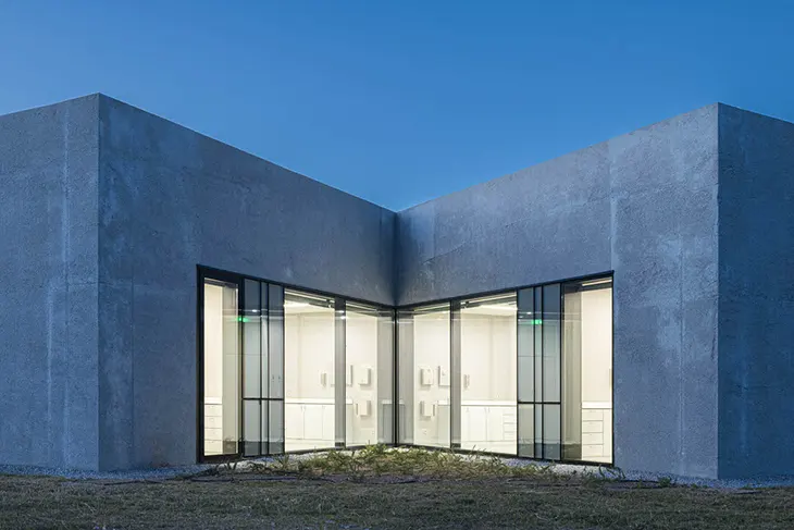 Centro de Sáude de Moreira de Cónegos by StudioCAN