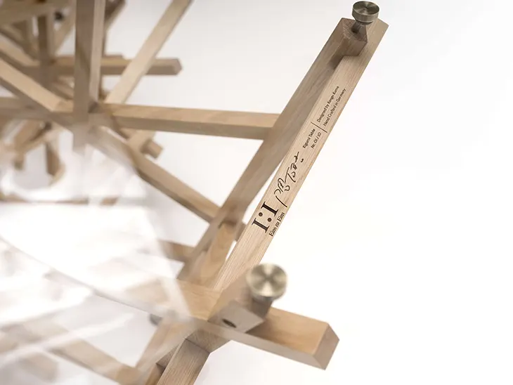 Kengo Kuma x Eins Zu Eins Introduce the Limited-Edition Kigumi Table
