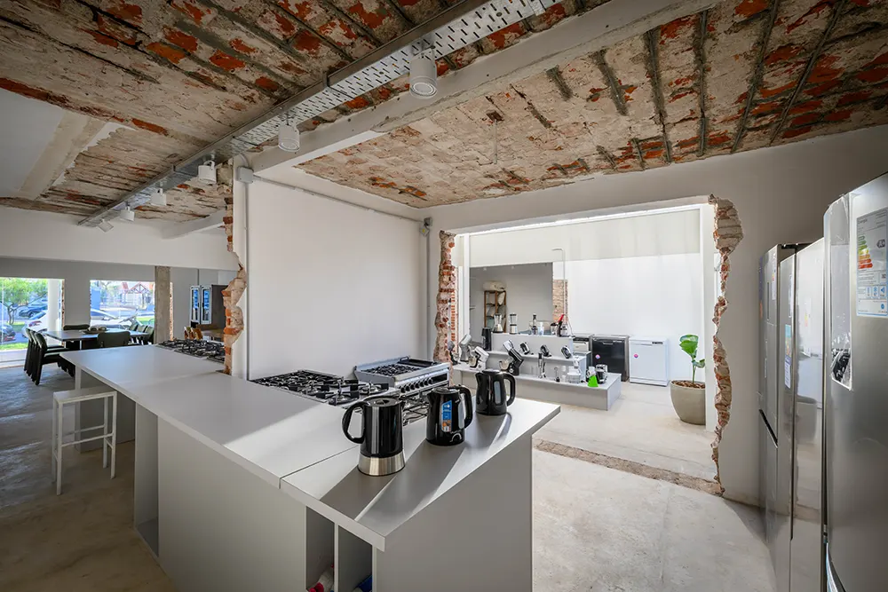 Natalia Hogar Commercial Space by SETarq
