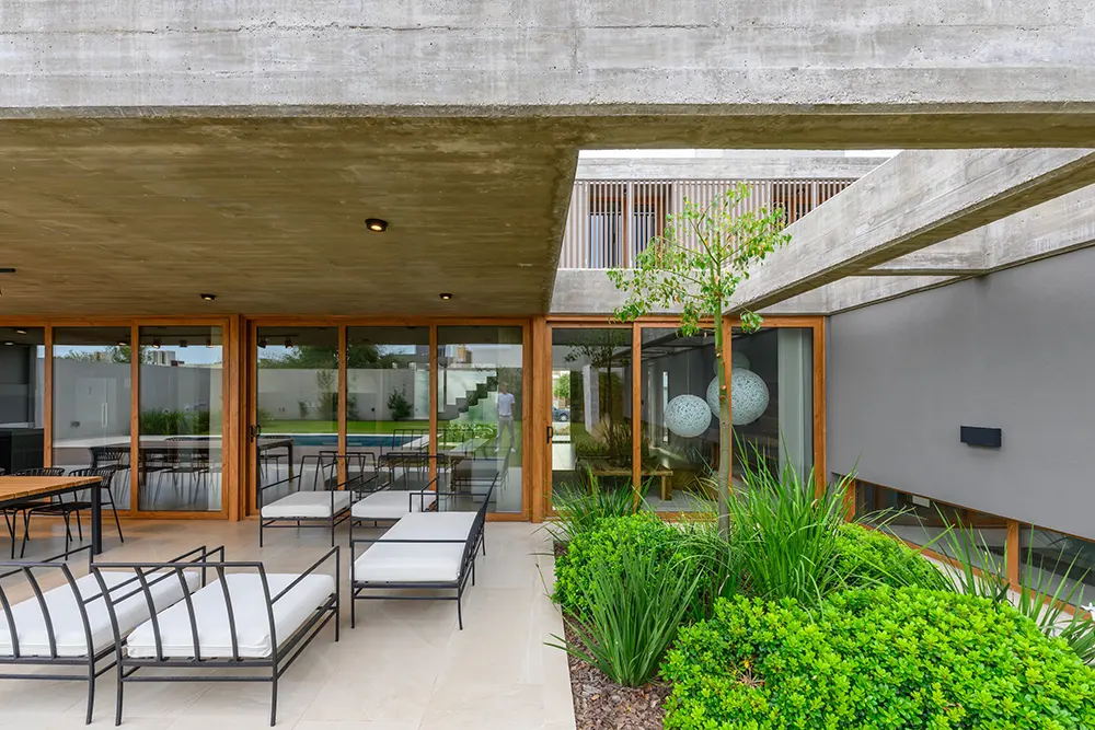 Casa Galera by Karlen + Clemente Studio