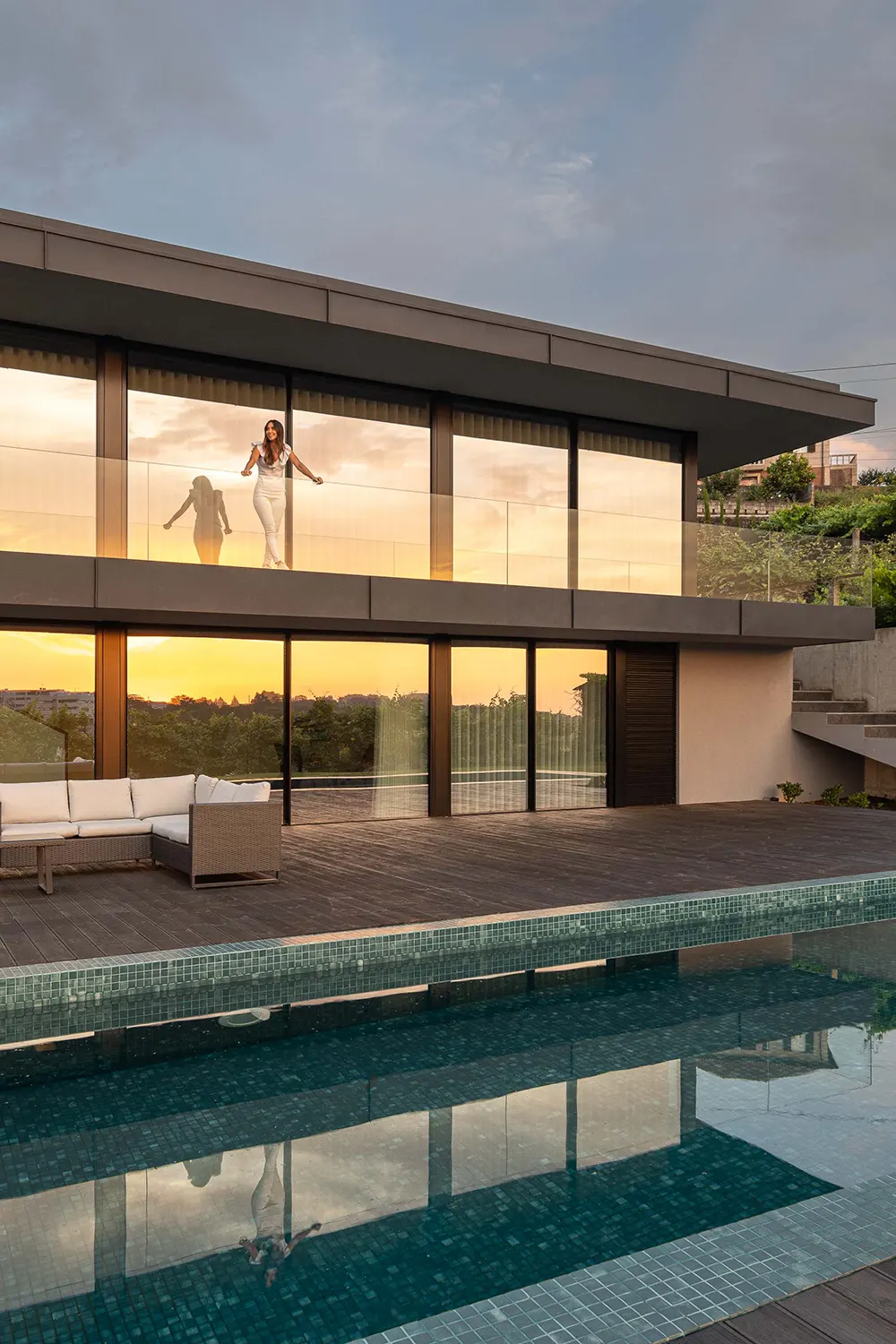 Casa da Encosta by Ricardo Azevedo Arquitecto