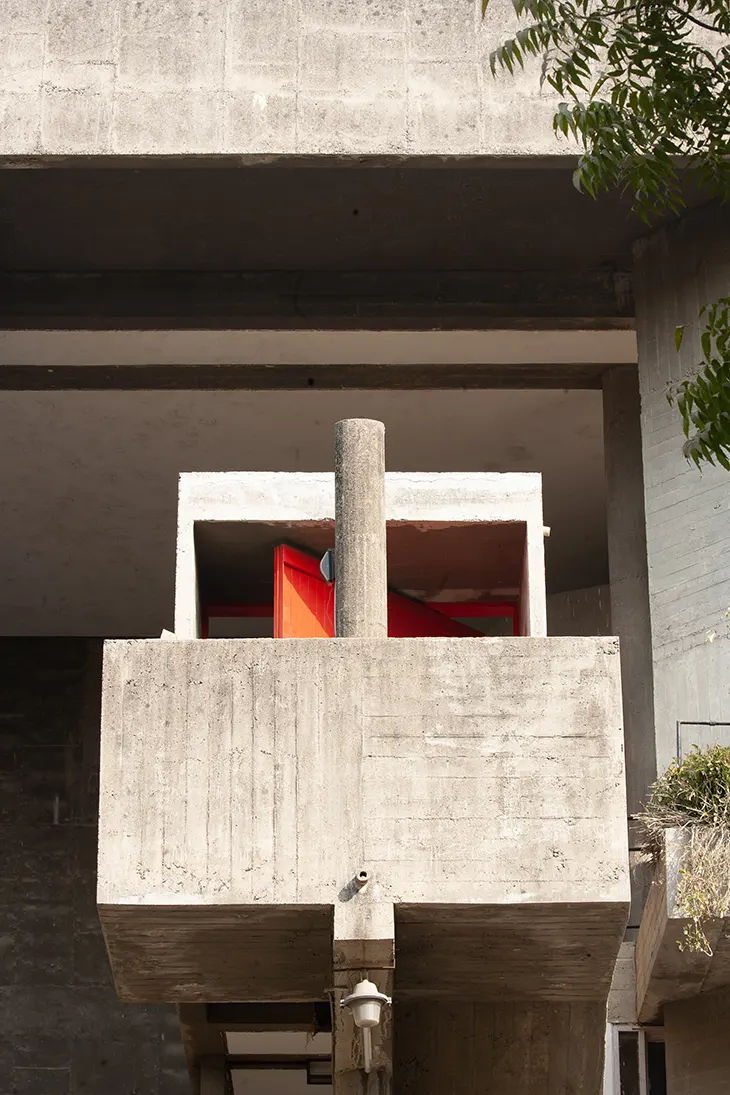 Mehrdad Hadighi Le Corbusier