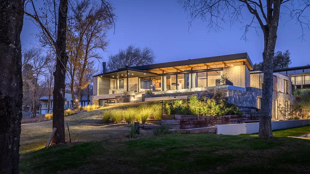 A Bridge House by Paolini Architects
