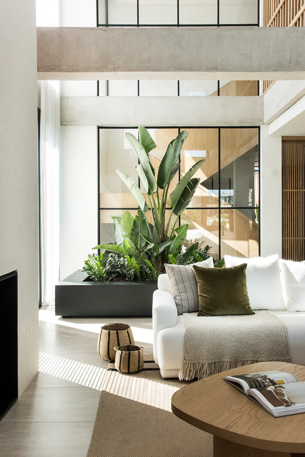 Casa Zonda Interior Design by Melazza Mobili