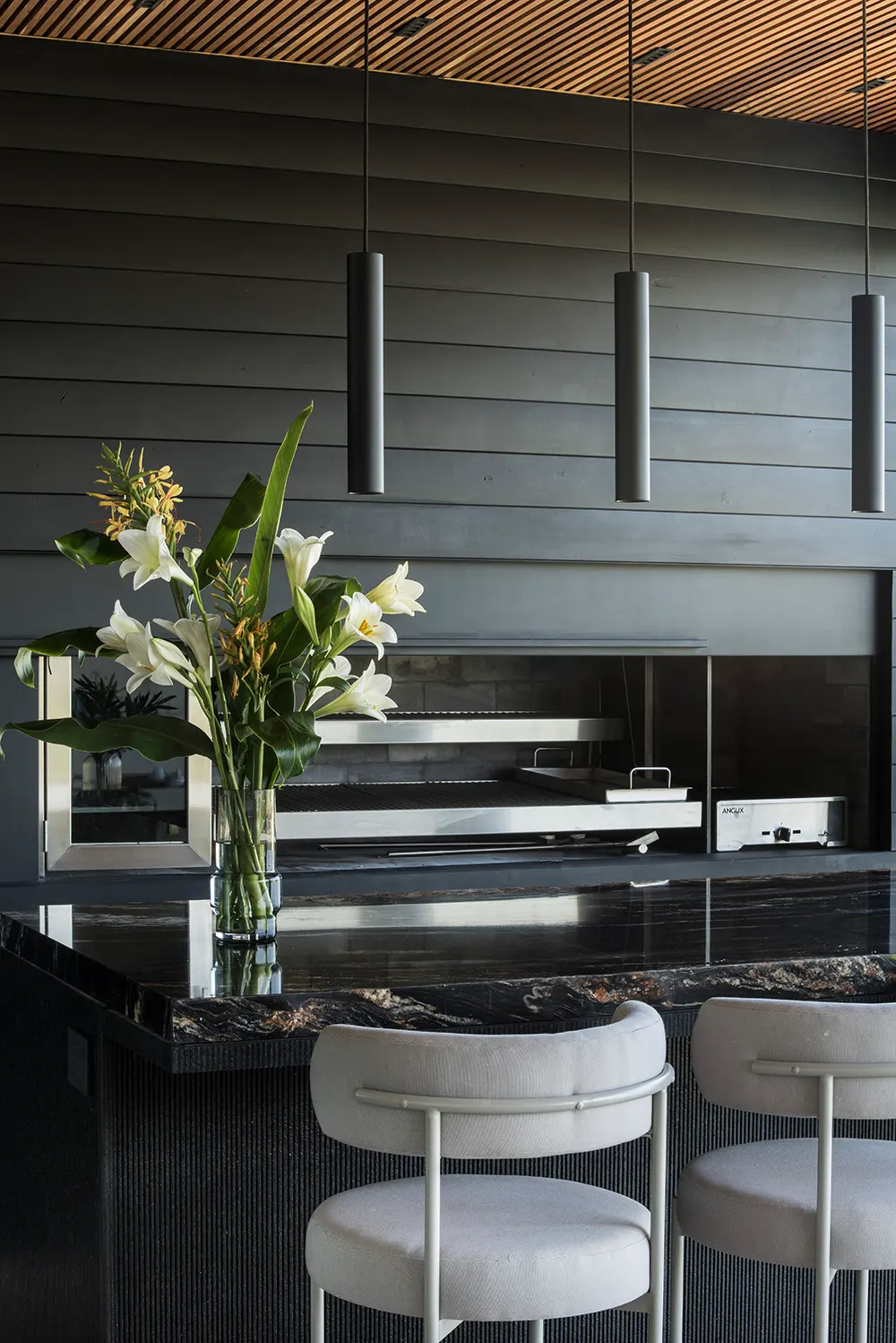 Casa Zonda Interior Design by Melazza Mobili