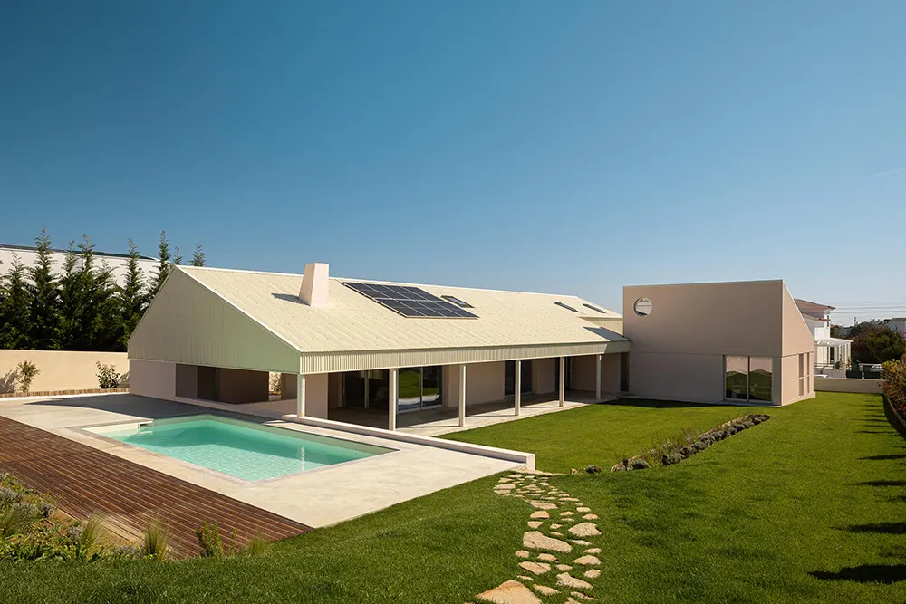 Casa do Alpendre by Vasco Burnay Arquitectura
