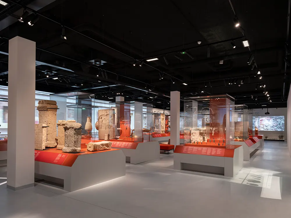 UNS Renovates Valkhof Museum